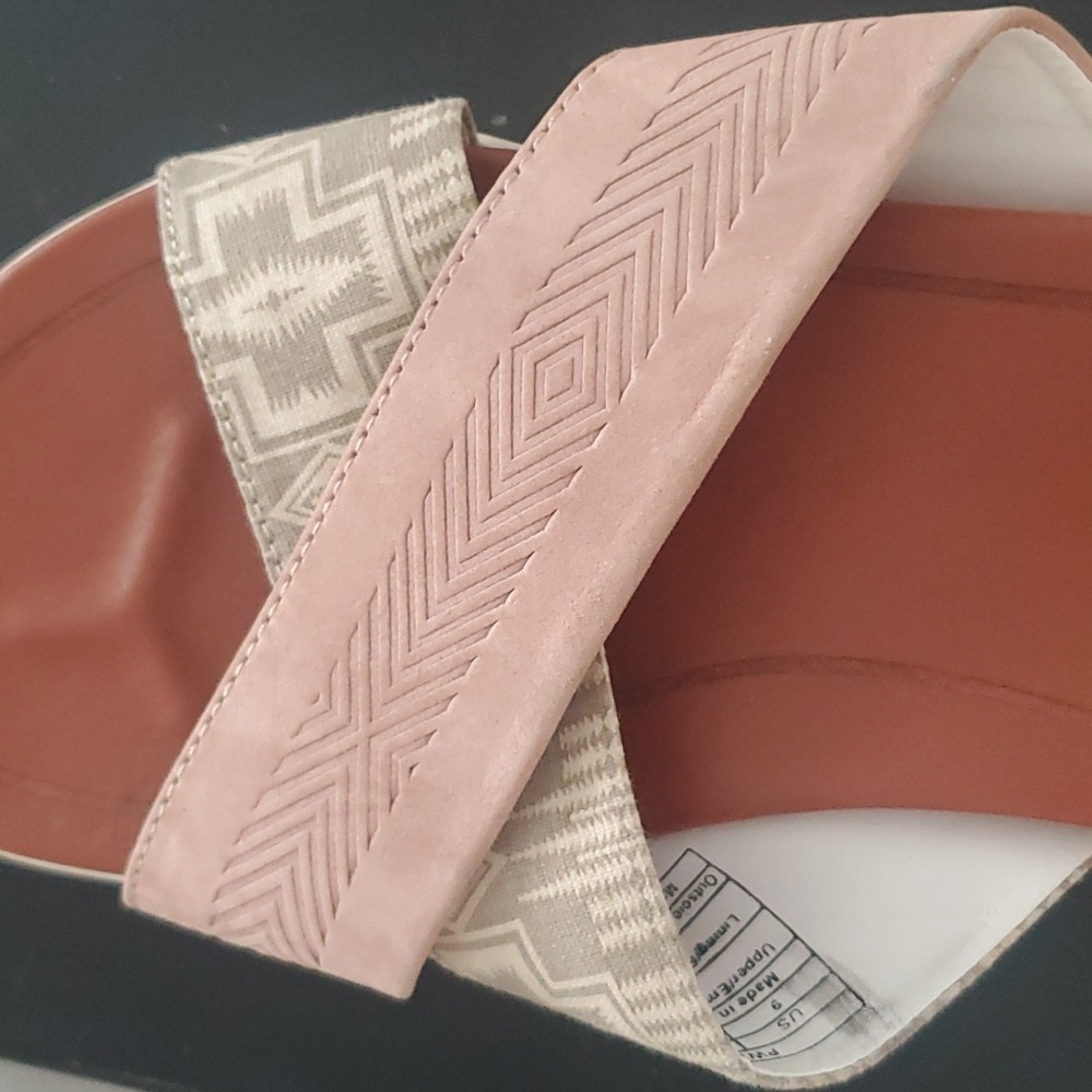 Euc Pendleton Leather Sandals. Sz 9 - image 3